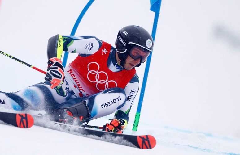 Glavna fotografija članka:Slovenci na OI