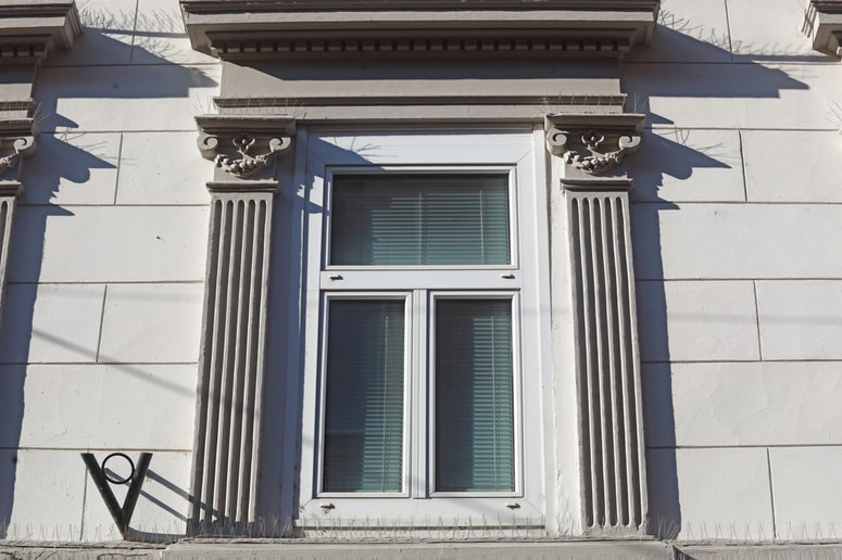 Okno so že popravili 