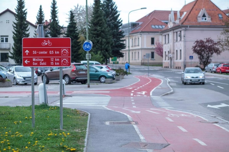Glavna fotografija članka:Štrekna z novimi označbami