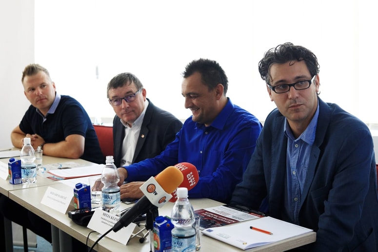 Aleš Klinc, Andrej Fištravec, Bernard Majhenič in Mitja Klemenčič so predstavili novosti v mestnem avtobusnem prometu. 