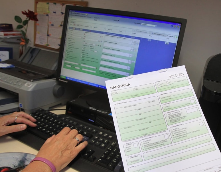 Bolnišnice v 14 dneh povečini ne morejo zagotoviti termina za obravnavo, tudi če je oznaka na napotnici zelo hitro. 