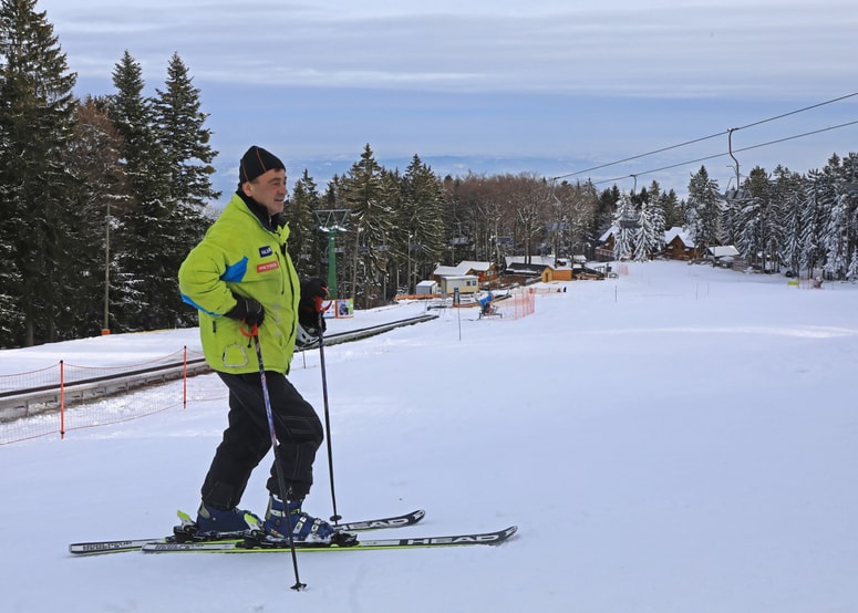 Prvi dan smučanja v tednu na Bellevueju ni bilo gneče. 