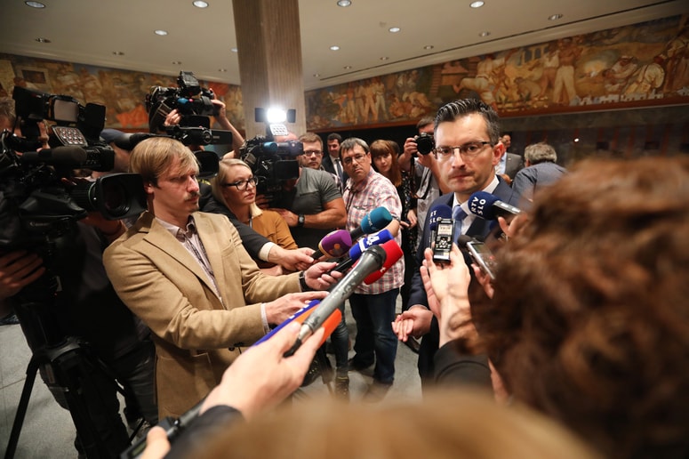Glavna fotografija članka:Ne znajo in nočejo držati skupaj