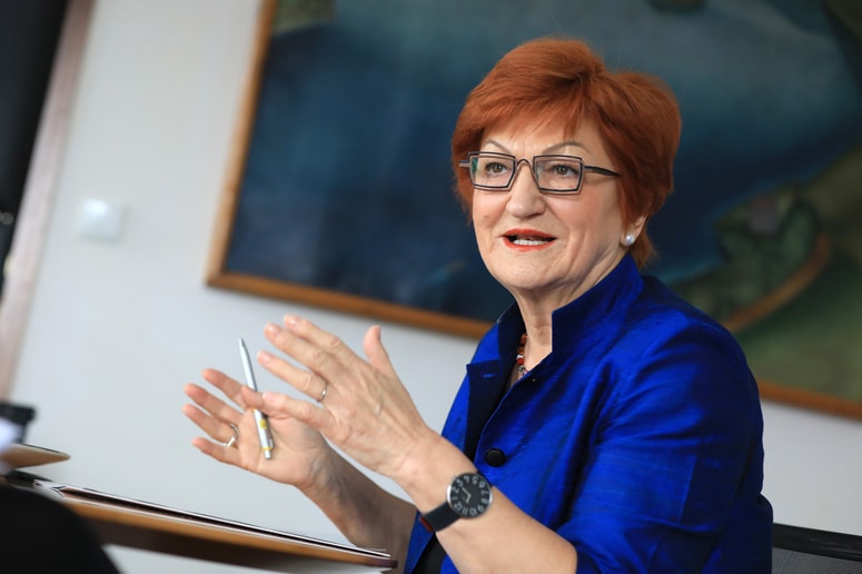 "Moje poslanstvo je bilo od samega začetka vnesti etiko, odgovornost in inovativnost v izobraževanje menedžmenta ter graditi mostove med vzhodom in zahodom, med akademskim svetom in prakso, med znanostjo in umetnostjo," pravi Danica Purg.