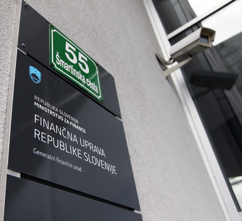 Olajšavo se običajno bolj izplača uveljavljati tistemu od staršev, ki ima višjo plačo.