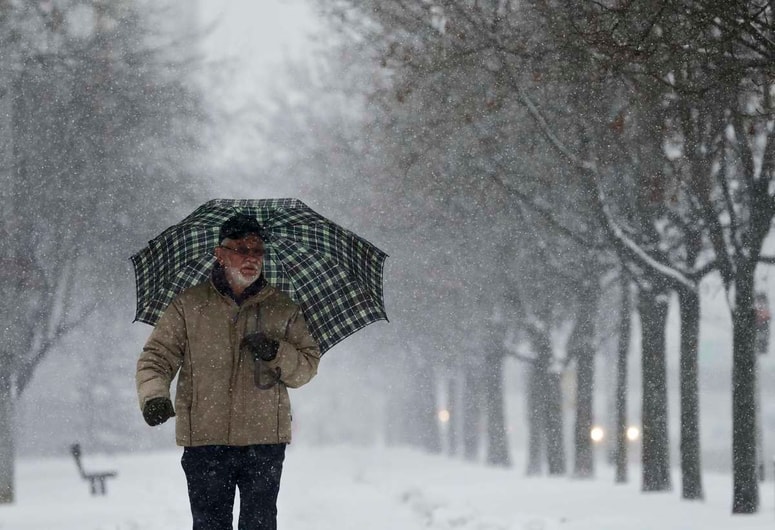 Danes naj bi pobelilo del Hrvaške.