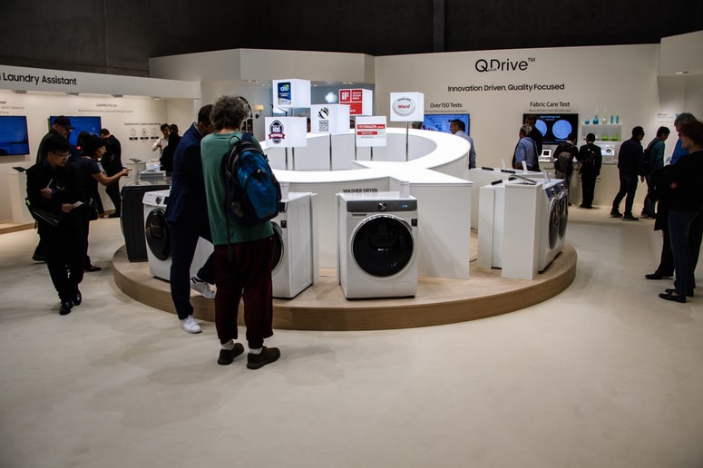 Glavna fotografija članka:Samsung na IFI predstavil vizijo izdelkov in storitev za povezano življenje