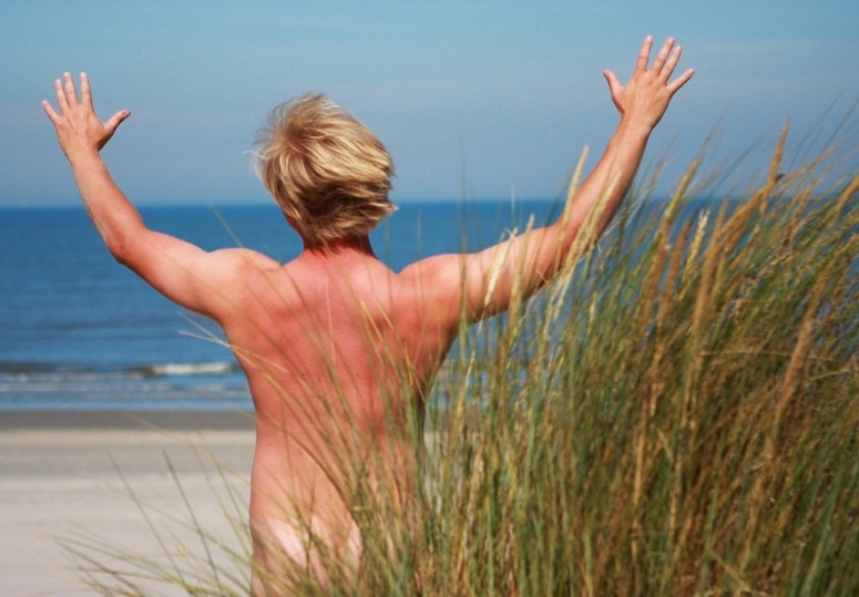 Na ladji ne vlada popoln kaos, saj organizatorji zahtevajo upoštevanje jasnih pravil.