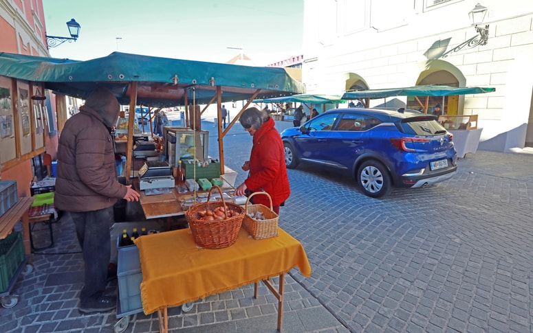 Po Koroški cesti zdaj poteka tudi dostava ekoloških kmetov. 