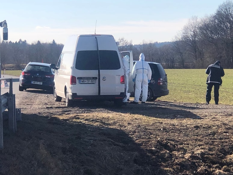 Neznani storilec je Kidričana hinavsko napadel in ga dvakrat ustrelil v prsi, ko je padel na tla, pa ga je ustrelil še v glavo. 