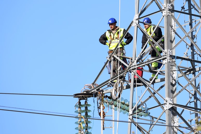 Vlada po ministrovih besedah pričakuje, da bodo z vsemi povratnimi spodbudami energetsko intenzivna podjetja prišla do povprečne cene do 130 evrov za megavatno uro. 