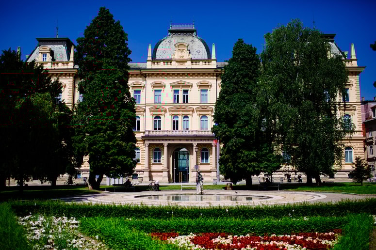 Glavna fotografija članka:Zakaj je Univerza v Mariboru prava izbira?

