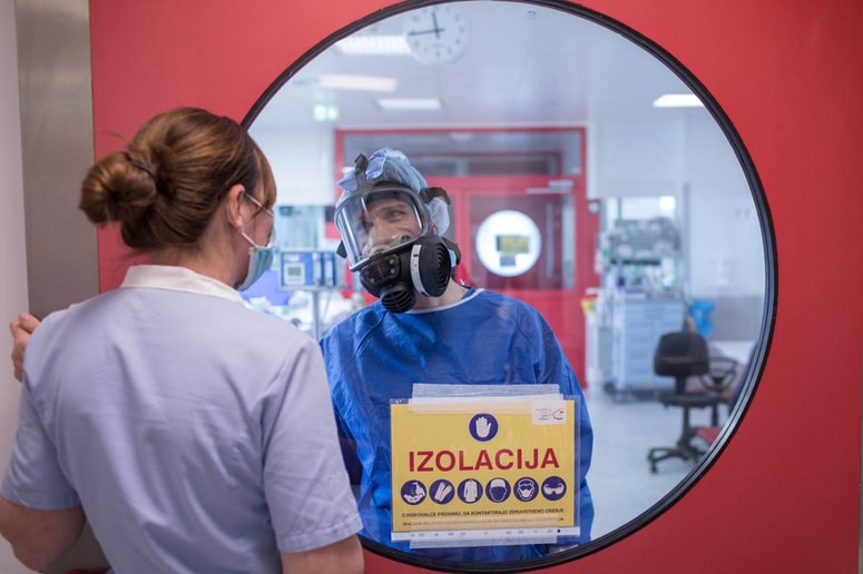 Glavna fotografija članka:KPK uvedla 29 prekrškovnih postopkov zoper bolnišnice in občine, ki so med epidemijo  naročale zaščitno opremo
