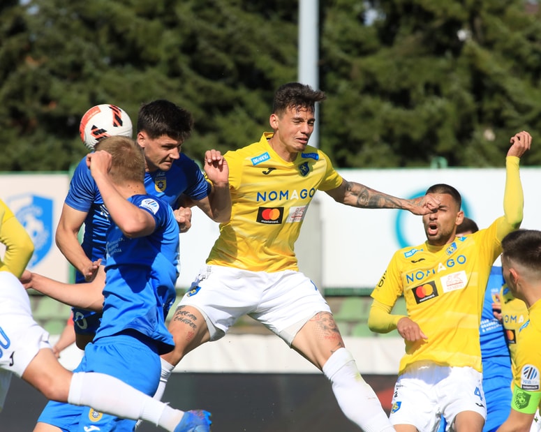 Glavna fotografija članka:Nogometni pokalni polfinale: Najprej katastrofa, nato evforija
