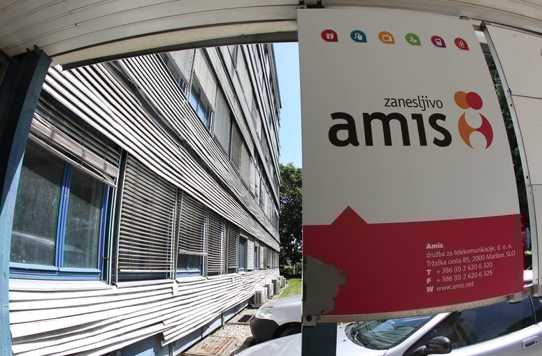Amis je bil eden od prvih ponudnikov interneta v Sloveniji.
