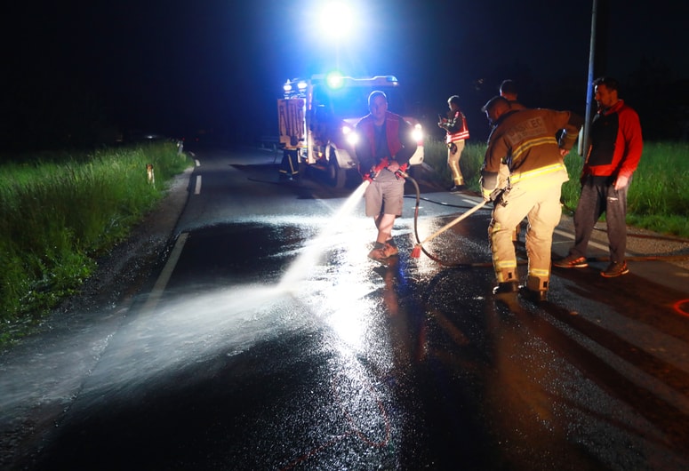Glavna fotografija članka:(FOTO) Huda prometna nesreča v okolici Oplotnice, umrli dve osebi
