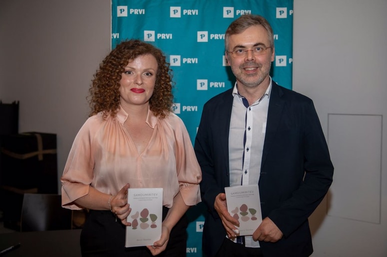 Mojca Delač in Borut Škodlar 
