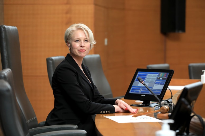 Urška Klakočar Zupančič upa, da ne bo zapletov pri razdelitvi delovnih teles.
