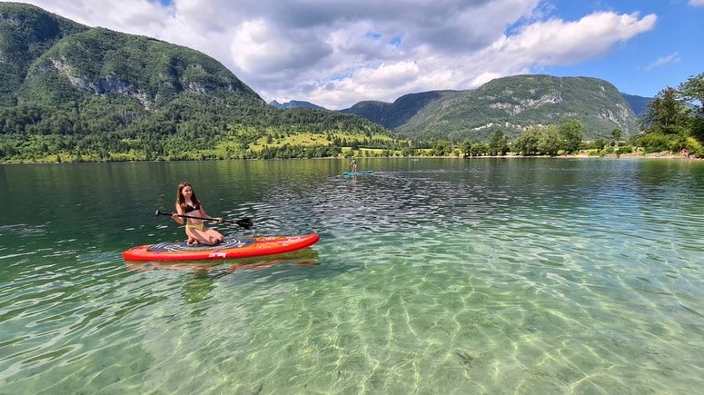 Kopanje v Bohinjskem jezeru