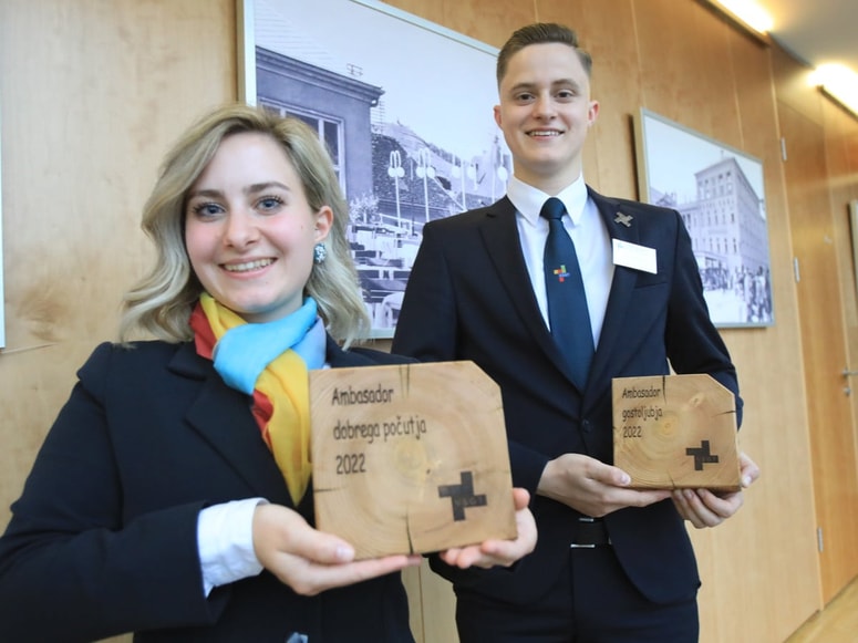 Urša Fornazarič in Tristan Romih
