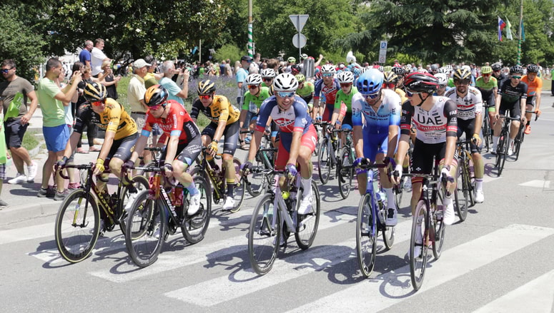 Štart uvodne etape je bil v Novi Gorici.