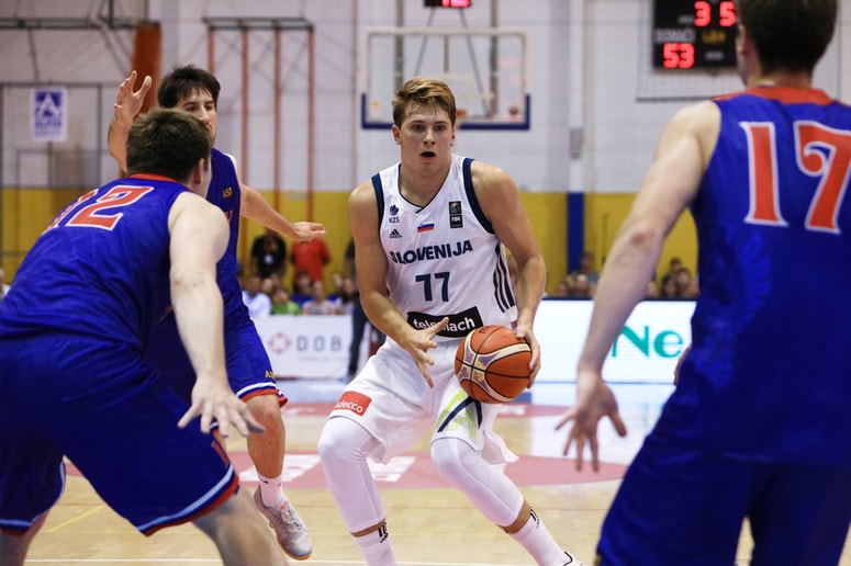 Tekma, na kateri je Luka Dončić v Rogaški Slatini leta 2017 zaigral proti Rusiji
 