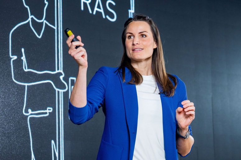 "Bolj ko sem psihologijo študirala, bolj me je zanimala. Vesela sem, da sem našla svoje pravo poslanstvo zunaj športa," pravi Sara Isaković.