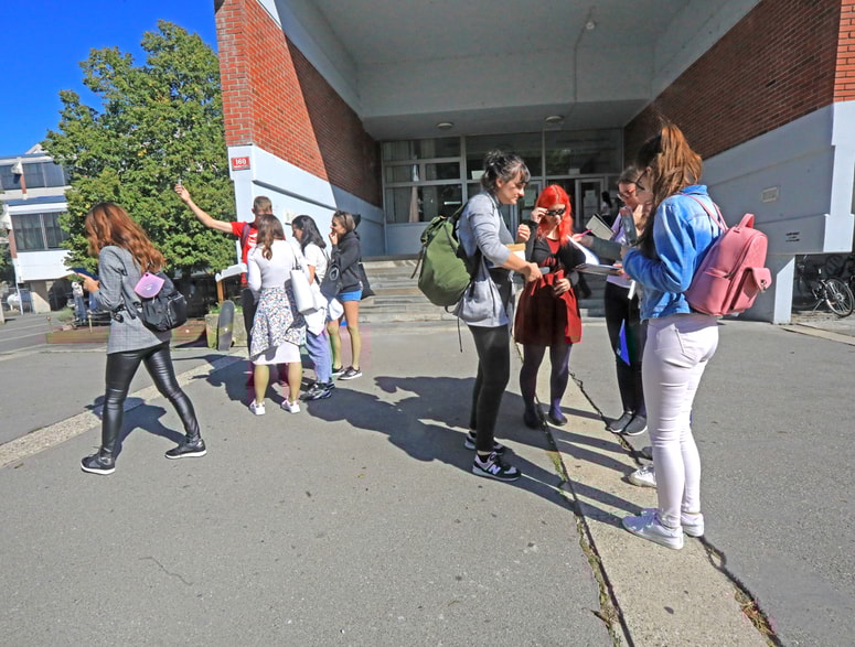 Aplikacija pomaga študentom organizirati svoje študijskega dejavnosti.