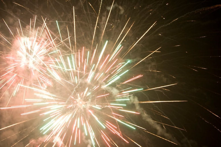 Glavna fotografija članka:Prebivalce pričakalo silvestrsko razdejanje, kranjski župan prepričan, da gre za "hudo manjšino"