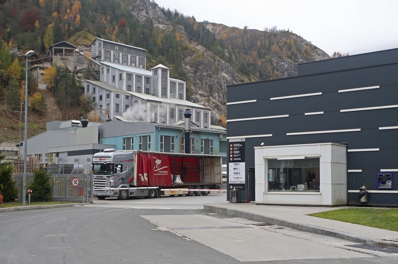 Iz Žerjava bodo predvidoma letos jeseni na Prevalje prestavili sedanjo proizvodnjo sestavljanja celic v module in nadalje v končne izdelke, baterije.
 