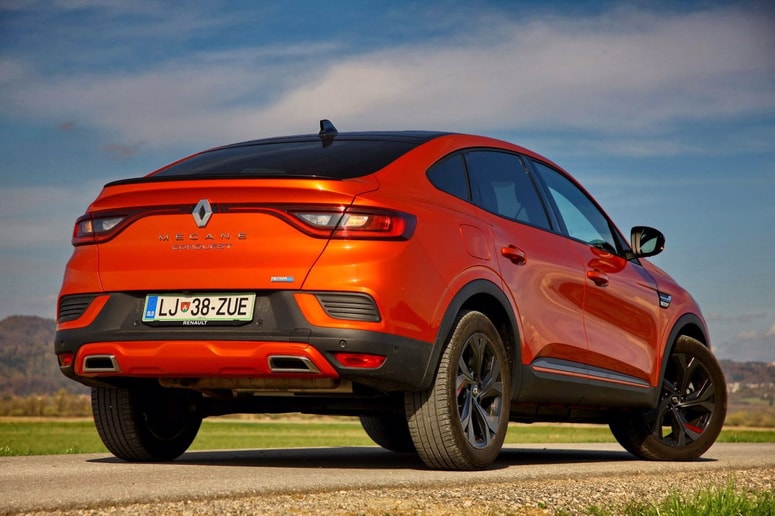 Mégane conquest E-tech: nekaj močnih argumentov za, a tistih proti vseeno ne kaže ignorirati. 