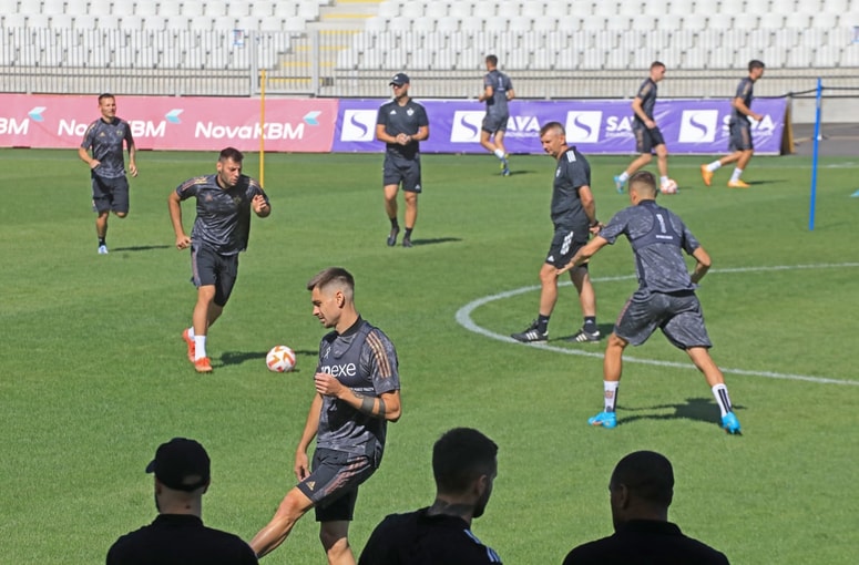 V četrtek se bodo naši nogometaši pomerili s Finci. 