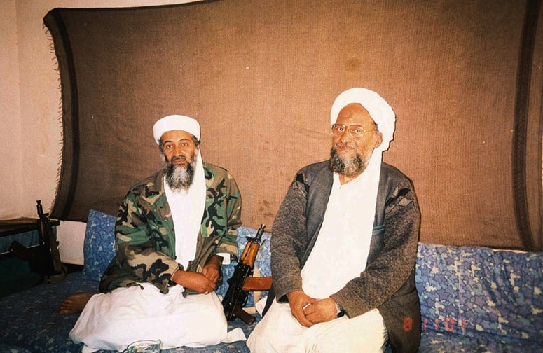 Osama bin Laden in Ajman al Zavahiri leta 2001.