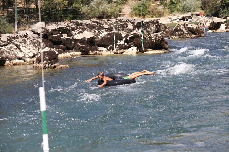 Nizek vodostaj Soče pri Solkanu a