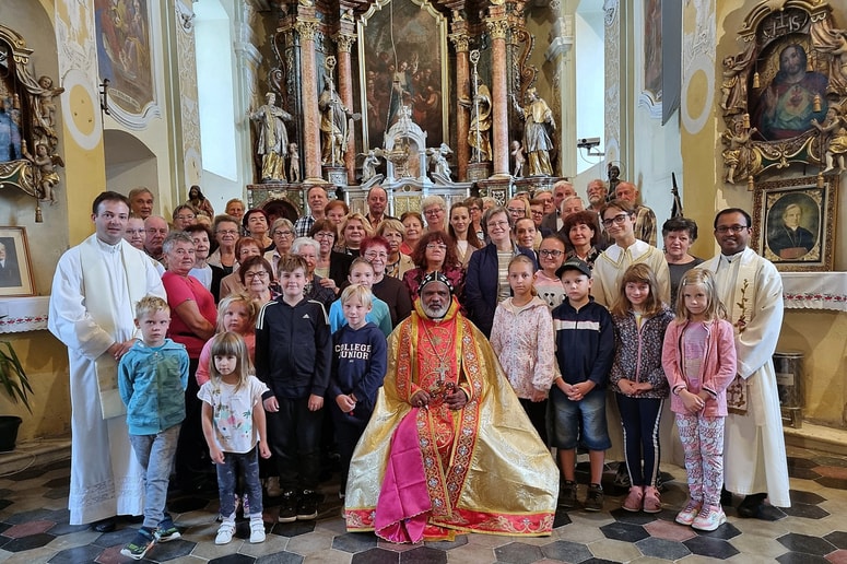 Dvodnevni obisk škofa Vincenta Mar Paulosa je bil pravi blagoslov za malečniško župnijo.