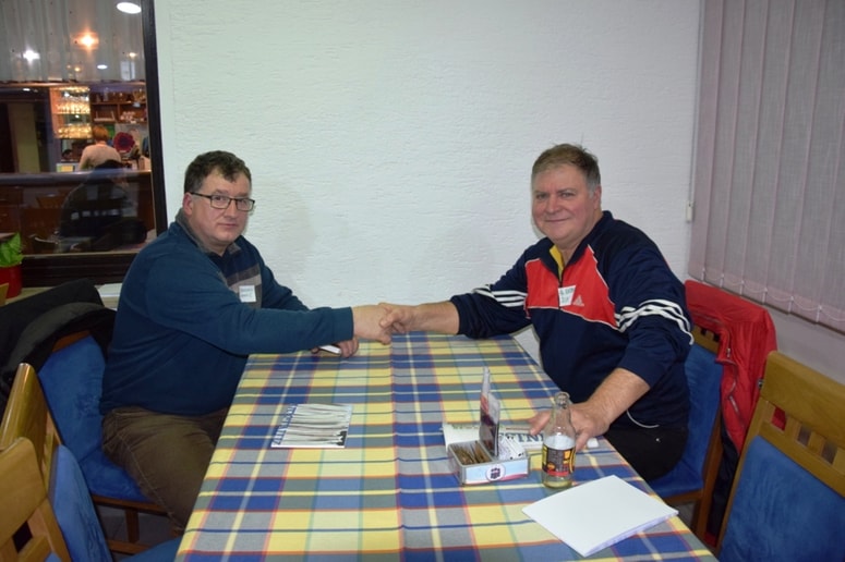 Glavna fotografija članka:Šnops: Igra s kartami, ki je težja od zgodovine