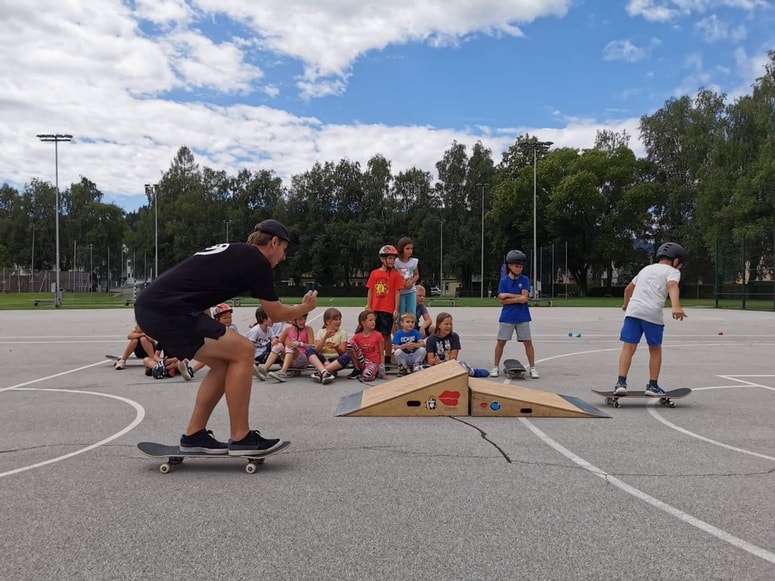 Otroci bodo pridobili spretnosti, samozavest, družili se bodo, v ospredju bo timsko sodelovanje," pravi Matija Sedmak. 