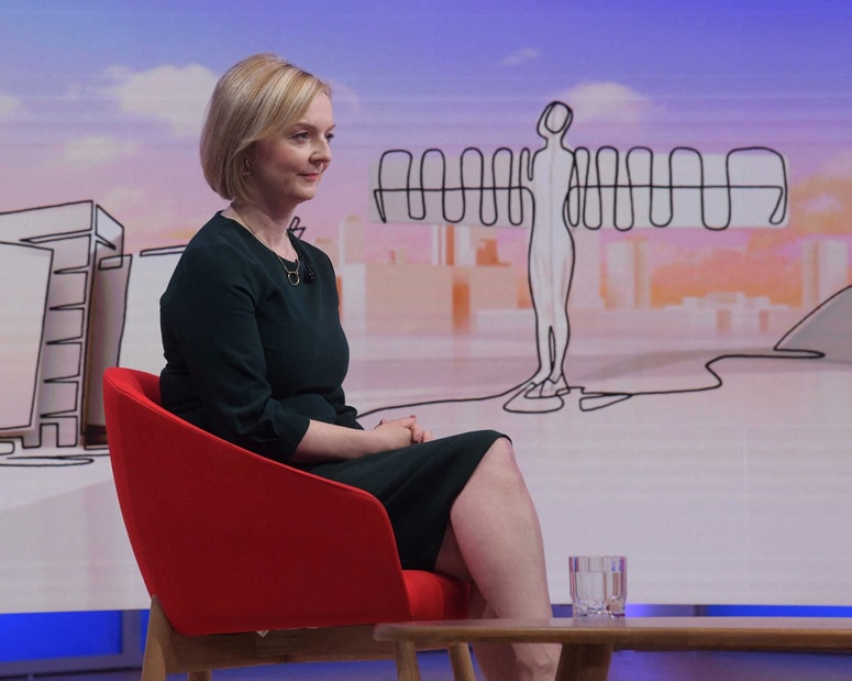 Glavna fotografija članka:Liz Truss nova vodja konservativcev in prihodnja britanska premierka