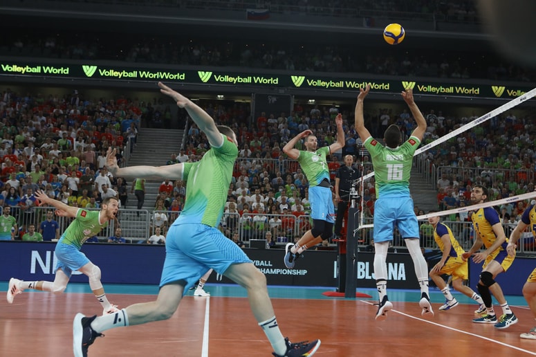 Glavna fotografija članka:(FOTO) Zgodovinski uspeh slovenskih odbojkarjev: Slovenija je v polfinalu svetovnega prvenstva