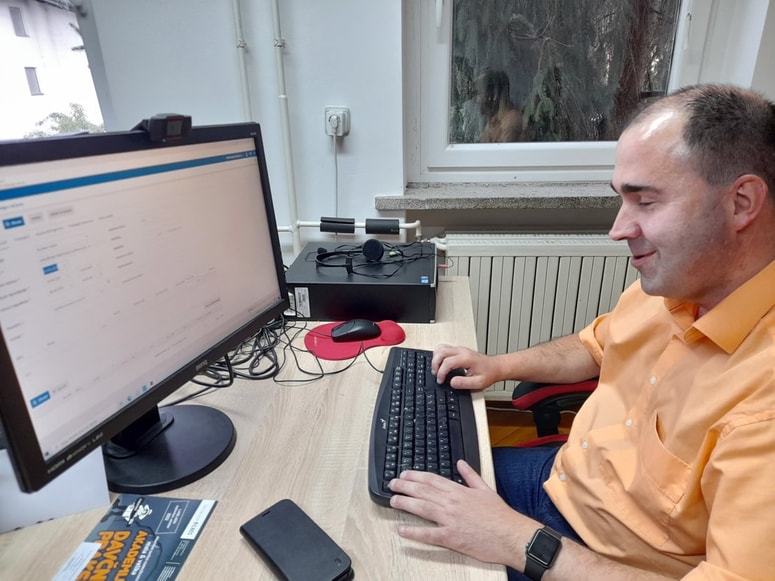 Slepi Boštjan Štefanič lahko dela v Celju. Ne more pa tu računati na neprofitno stanovanje. 