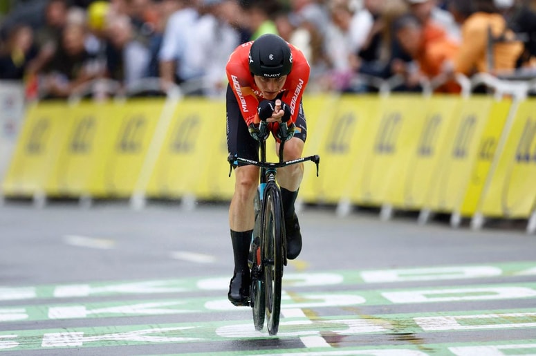 Glavna fotografija članka:Matej Mohorič skupni zmagovalec kolesarske dirke po Hrvaški