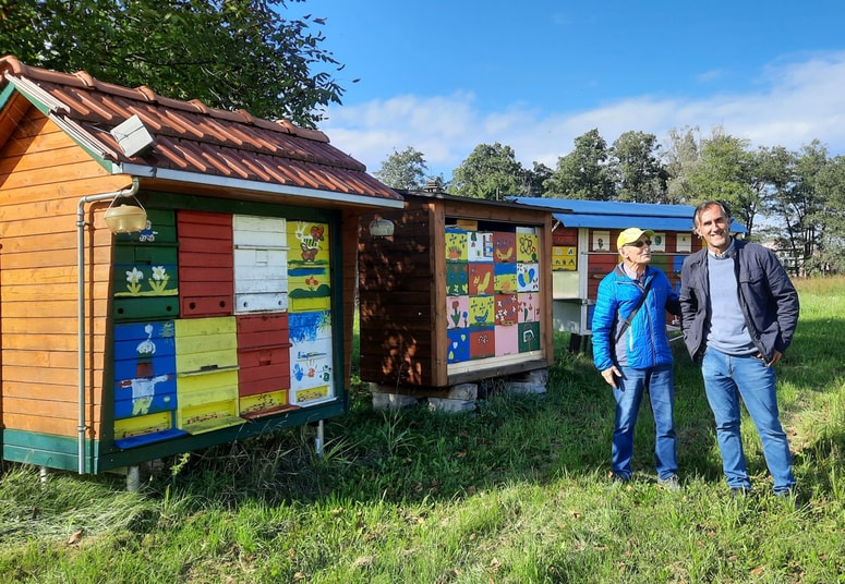David Haložan in Martin Čuš
razvijata urbano čebelarstvo.
