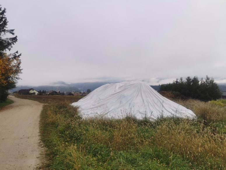 Kupov sadre večinoma še niso odstranili. 