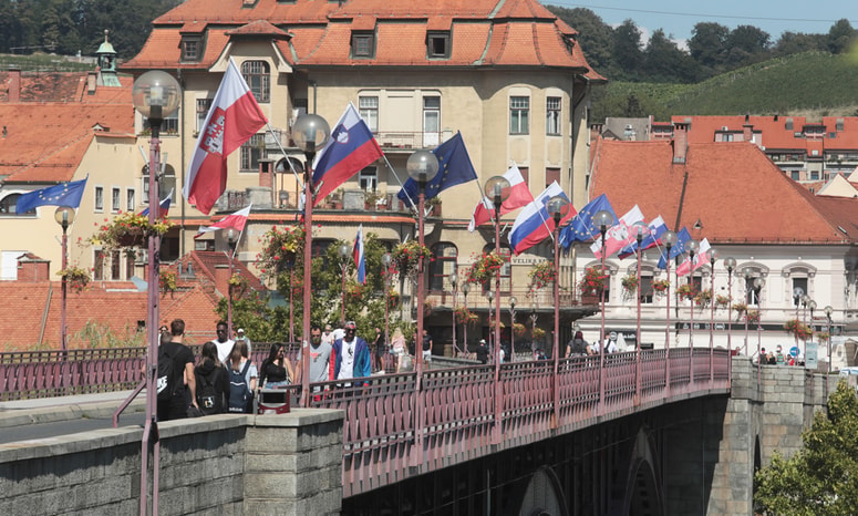 V četrtek se lahko pridružite literarnemu sprehodu po motivih knjige Toneta Partljiča Sebastjan in most. 