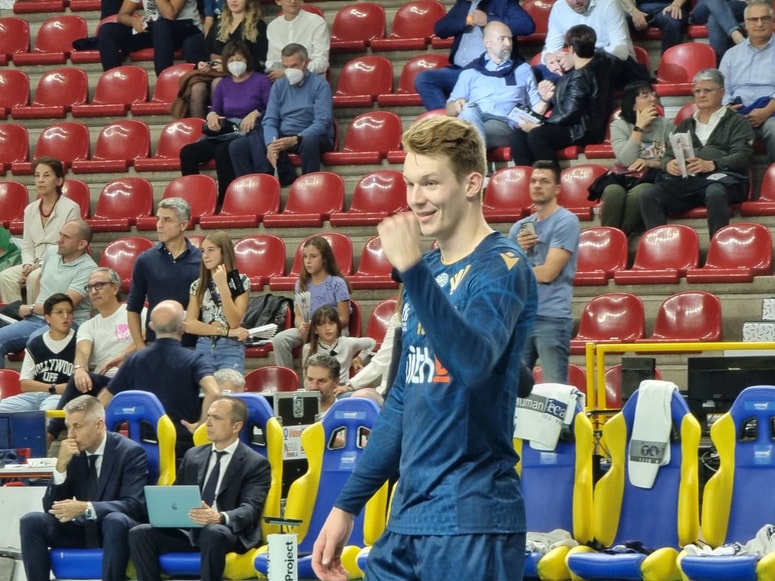 Rok Možič je prvo ime Verone.