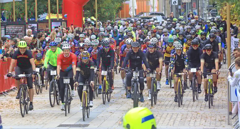 Tako je srečnih 250 krenilo na pot. 