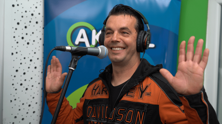 Rok ima rad starodobnike in uživa tudi v tem, da jih popravlja, lošči, ureja.