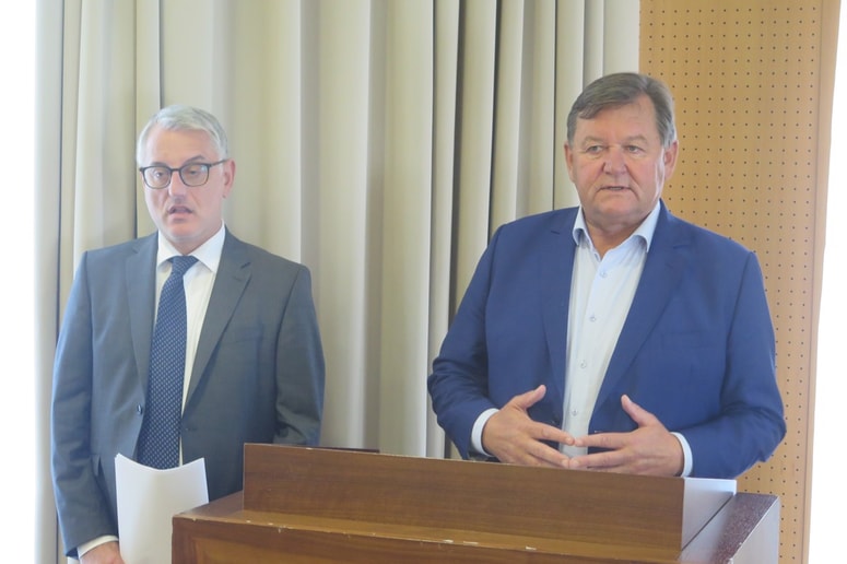 Ministra Matjaž Han in Aleksander Jevšek na Slovenskih regionalnih dnevih
