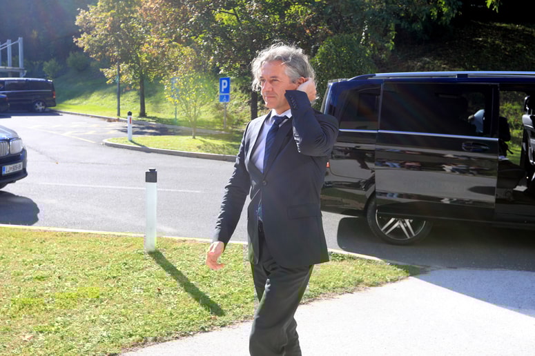 Glavna fotografija članka:Golob: Ne moremo biti kar naenkrat utrujeni od pomoči Ukrajini