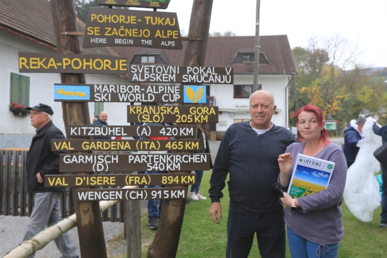 Andrej Rečnik in njegova partnerka Natalija sta ponosna na novo pridobitev. 